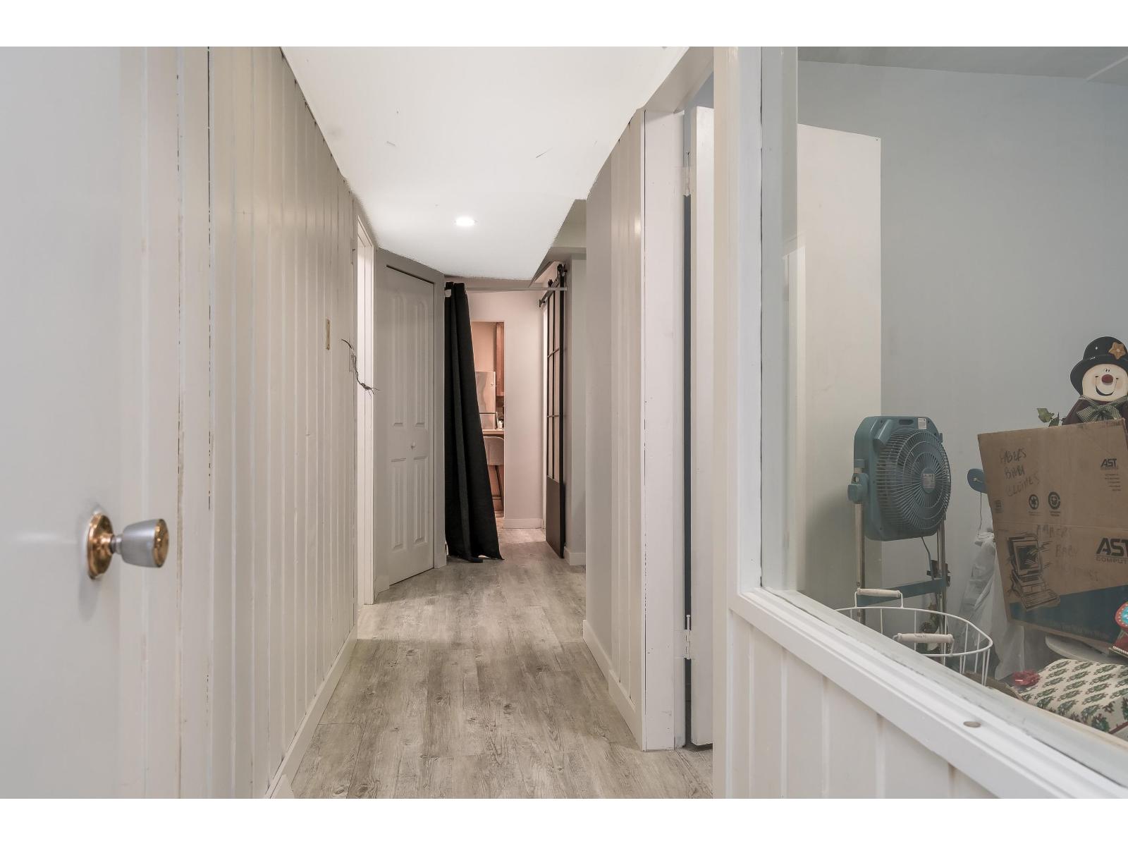 7940 Taulbut Street, Mission, British Columbia  V2V 3W7 - Photo 25 - R3069550