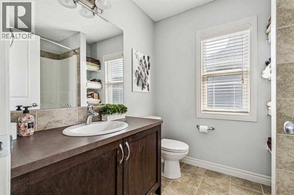 91 River Heights Green, Cochrane, Alberta  T4C 0Y4 - Photo 10 - A2270288