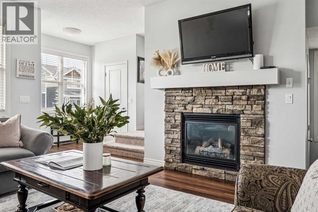 91 River Heights Green, Cochrane, Alberta  T4C 0Y4 - Photo 7 - A2270288