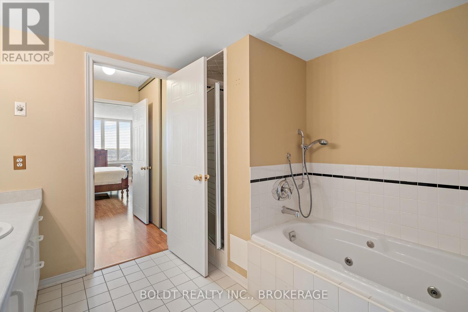 603 - 3 Towering Heights Boulevard, St. Catharines, Ontario  L2T 4A4 - Photo 25 - X12501574