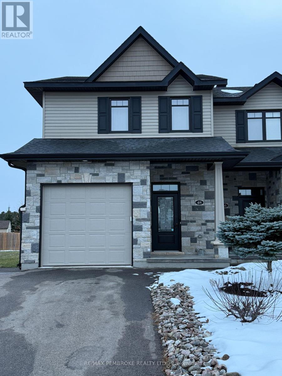 48 Mcnamara Street, Petawawa, Ontario  K8H 0C4 - Photo 1 - X12573268