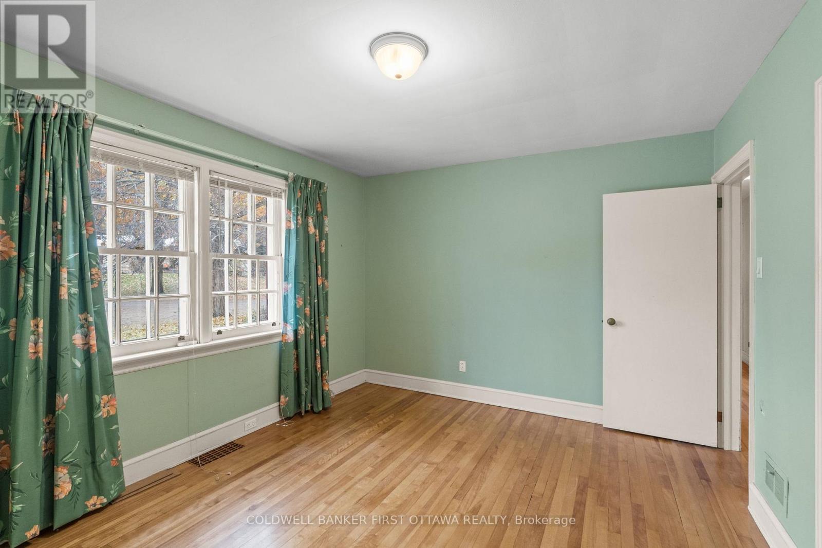 1914 Norwood Avenue, Ottawa, Ontario  K1H 5K6 - Photo 22 - X12573242