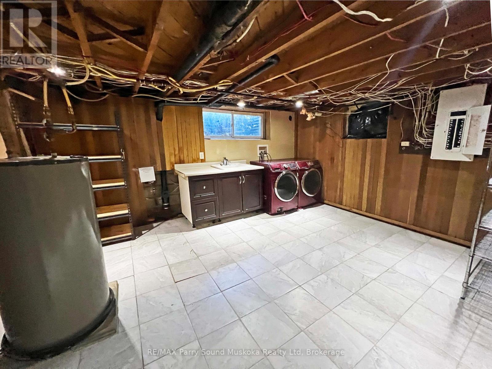 119 Gibson Street, Parry Sound, Ontario  P2A 1X6 - Photo 33 - X12565684