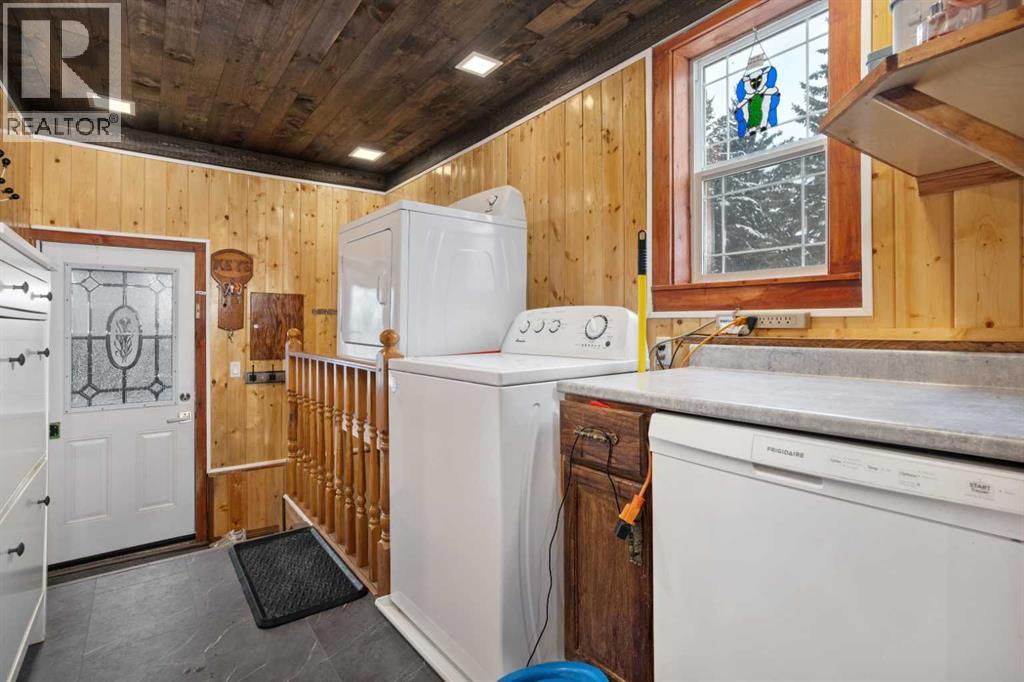 5036 49 Avenue, Bashaw, Alberta  T0B 0H0 - Photo 2 - A2271750