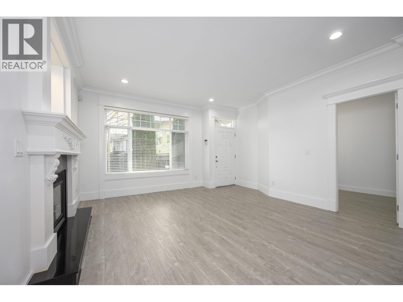 6806 Dunnedin Street, Burnaby, British Columbia  V5B 1Z2 - Photo 6 - R3069558