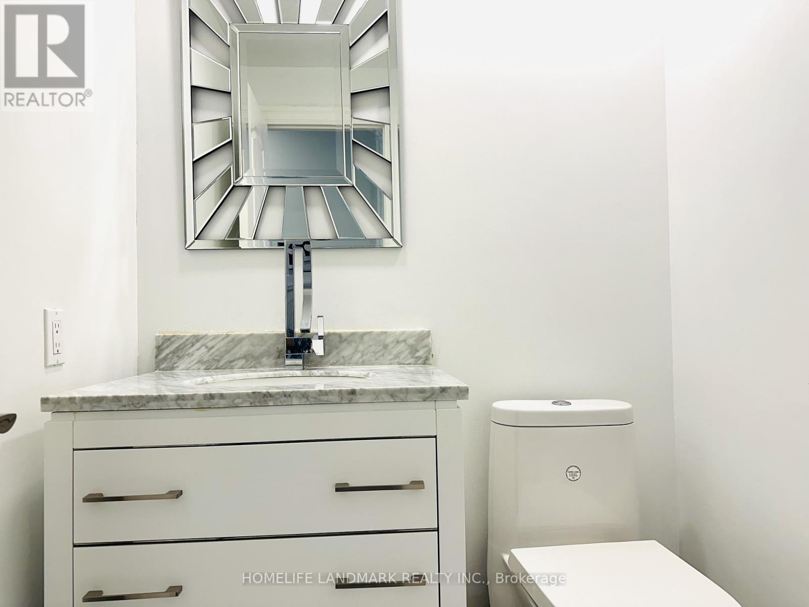 125 Bannatyne Drive, Toronto, Ontario  M2L 2P5 - Photo 17 - C12573234