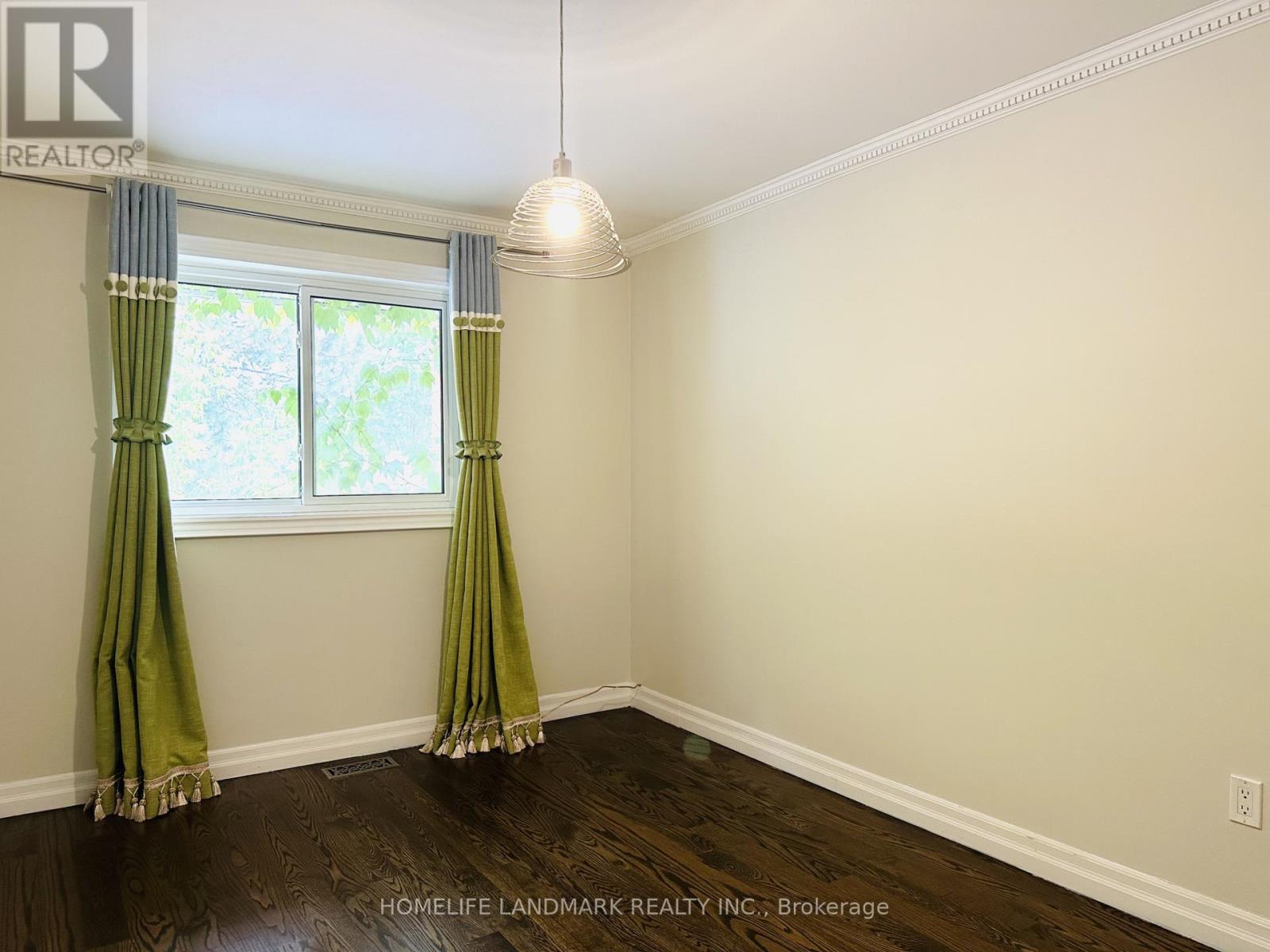 125 Bannatyne Drive, Toronto, Ontario  M2L 2P5 - Photo 19 - C12573234