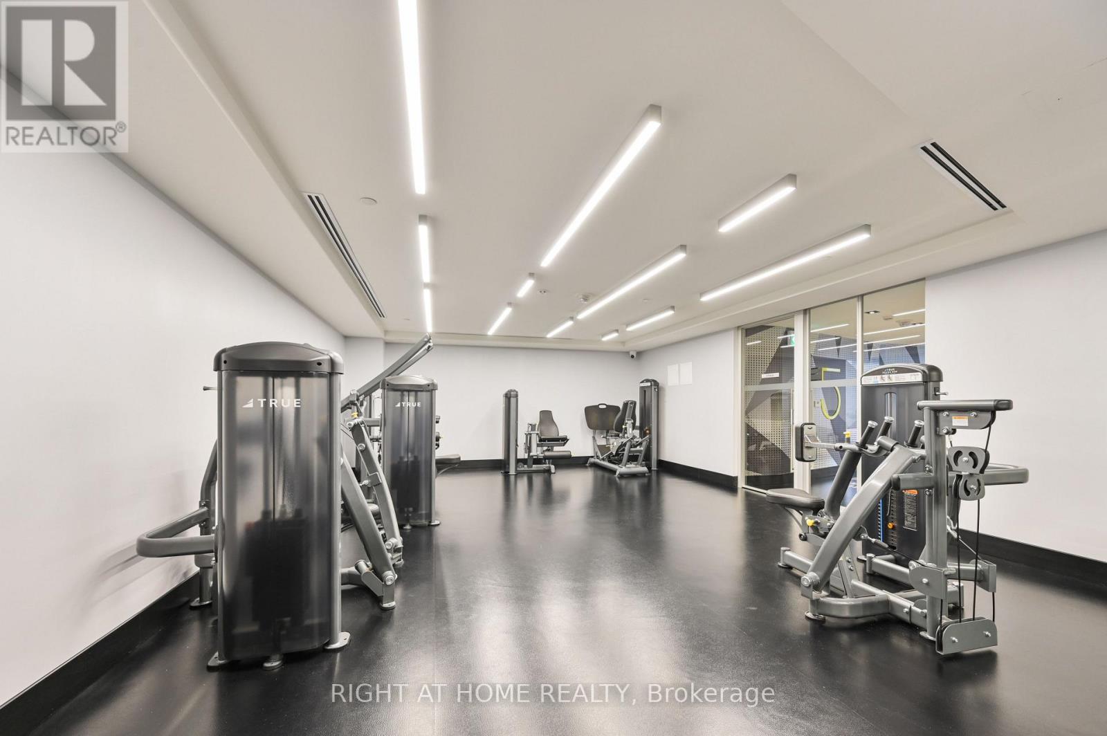 2205 - 2a Church Street, Toronto, Ontario  M5E 0E1 - Photo 17 - C12573264