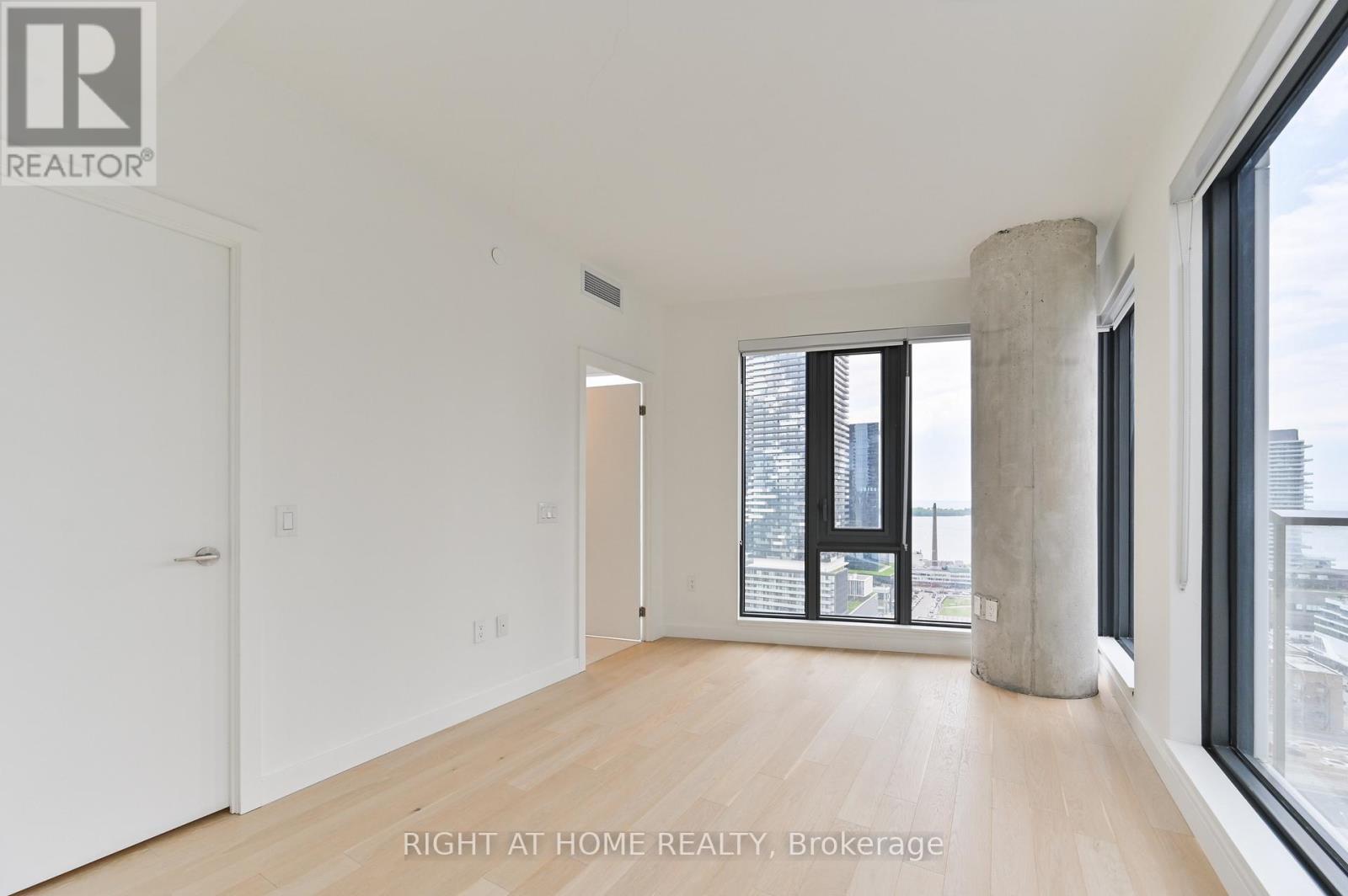 2205 - 2a Church Street, Toronto, Ontario  M5E 0E1 - Photo 7 - C12573264