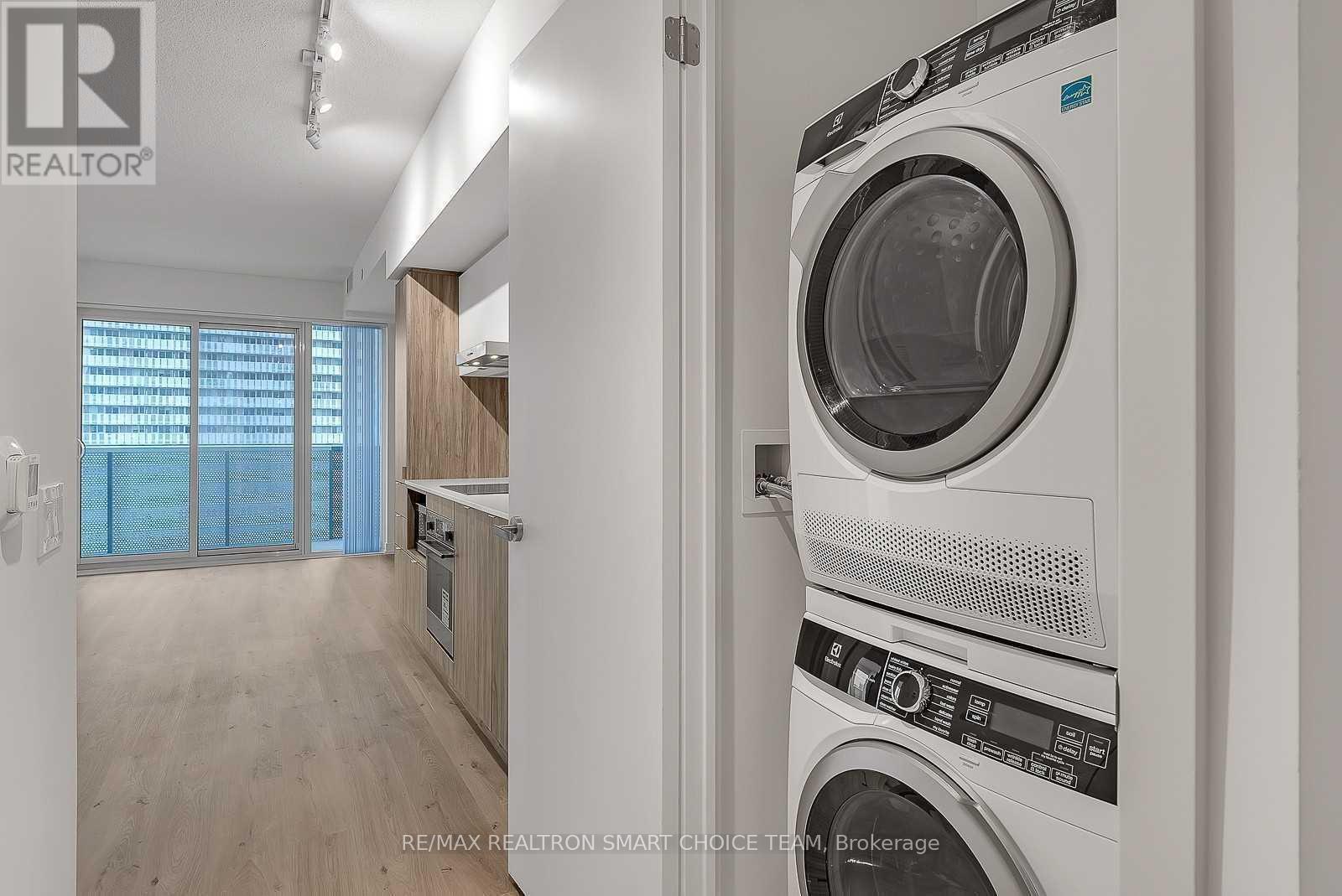 2703 - 138 Downes Street, Toronto, Ontario  M5E 0E4 - Photo 10 - C12573292