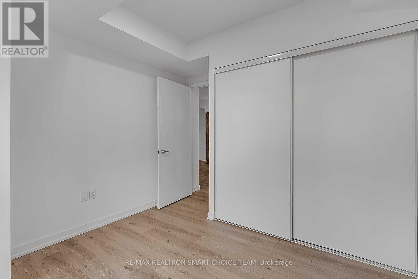 2703 - 138 Downes Street, Toronto, Ontario  M5E 0E4 - Photo 17 - C12573292