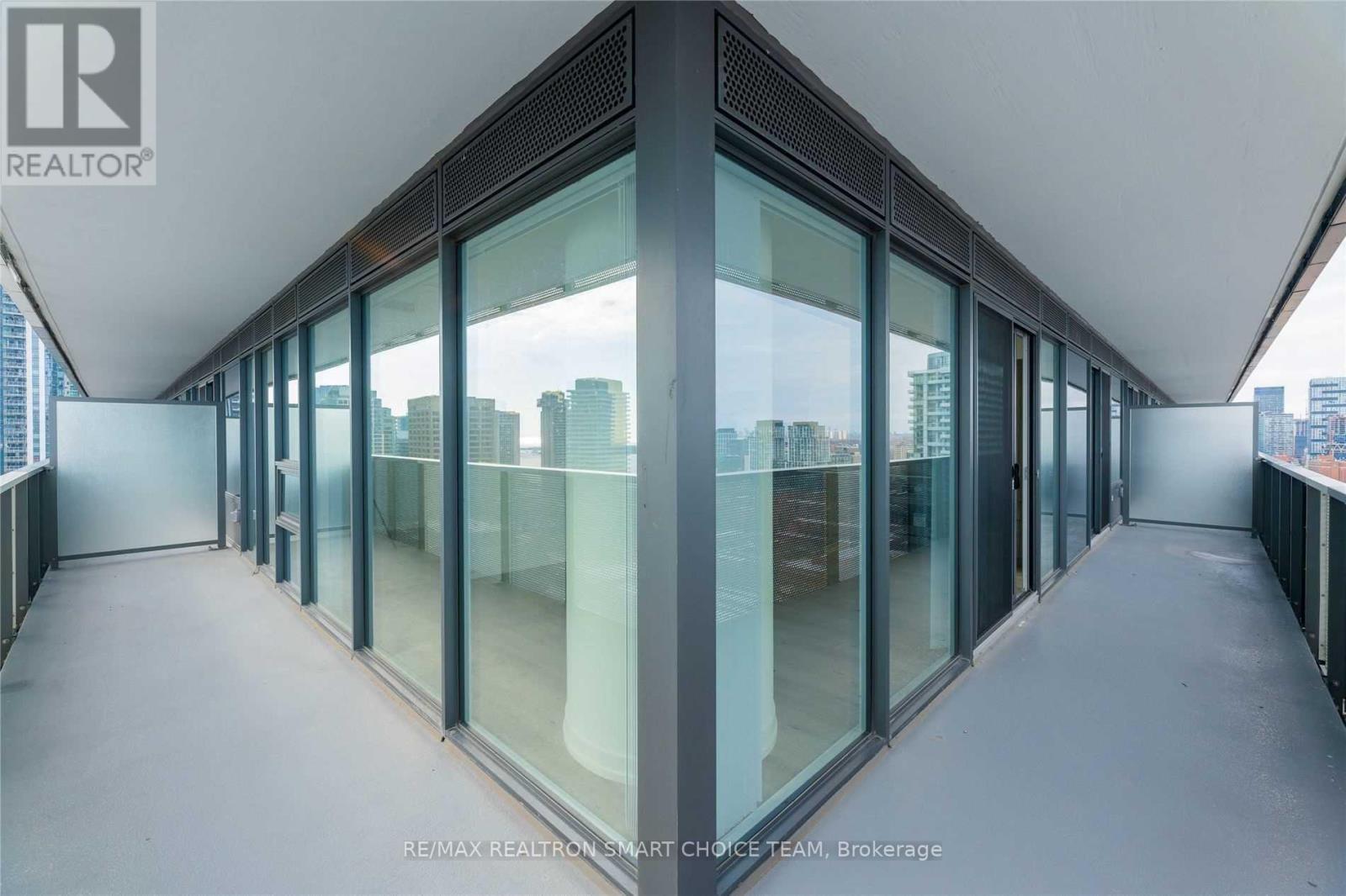 2703 - 138 Downes Street, Toronto, Ontario  M5E 0E4 - Photo 18 - C12573292