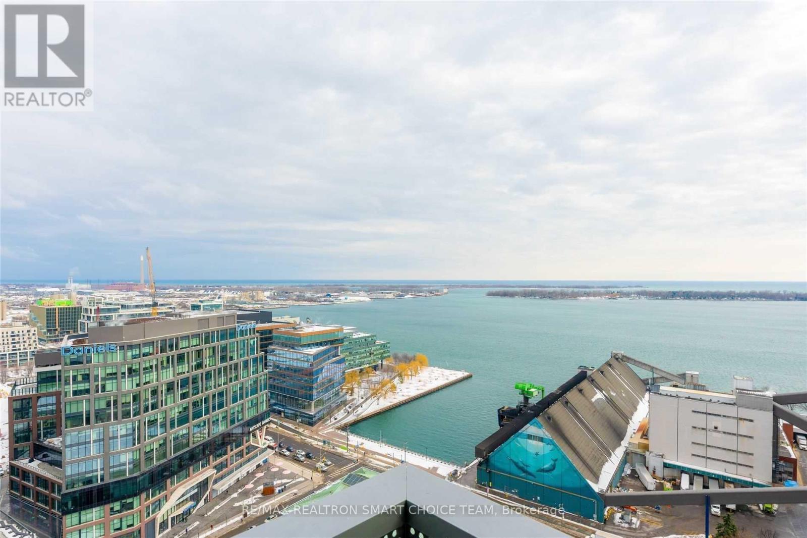 2703 - 138 Downes Street, Toronto, Ontario  M5E 0E4 - Photo 21 - C12573292