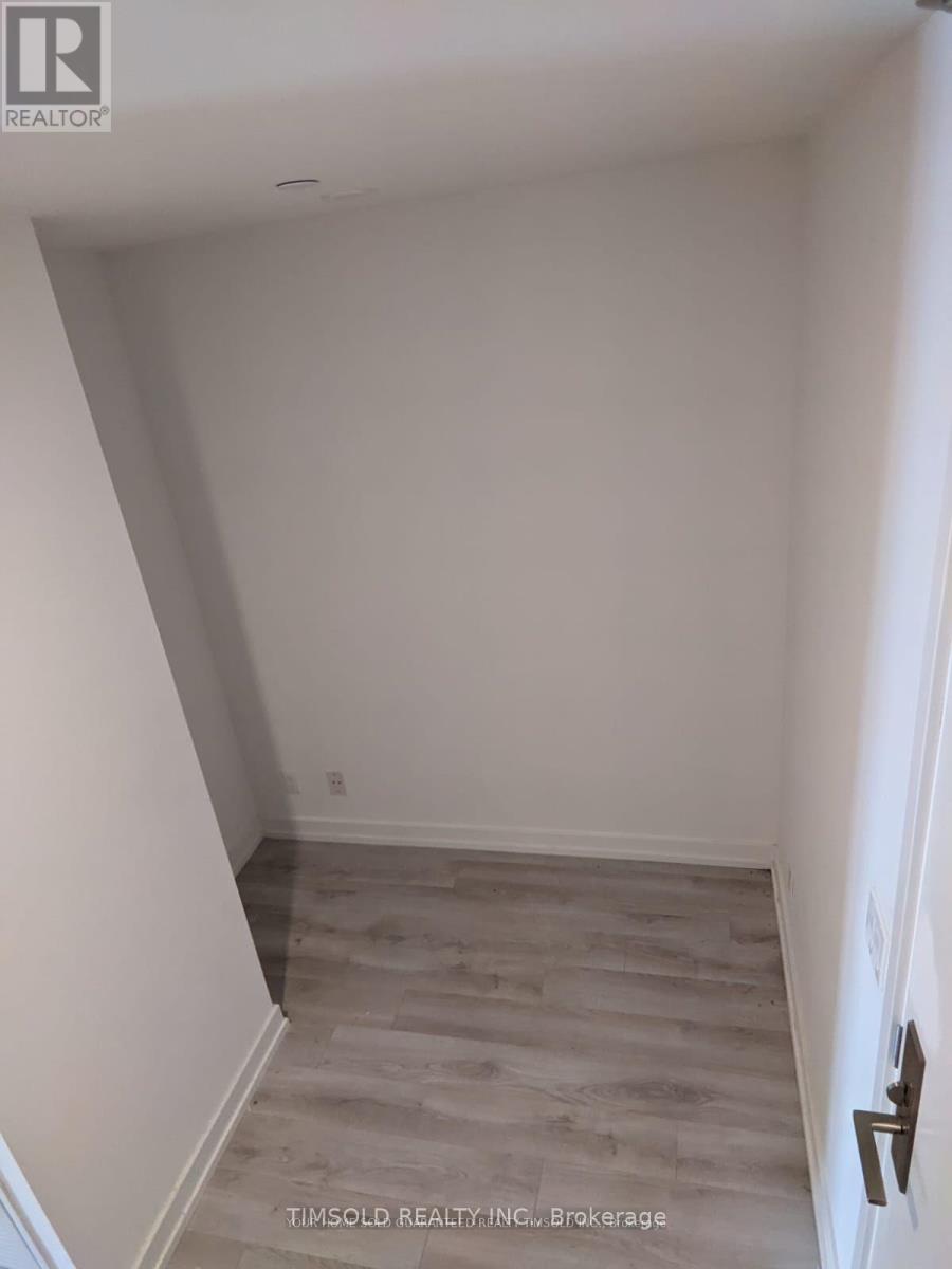 907 - 33 Helendale Avenue, Toronto, Ontario  M4R 0A4 - Photo 8 - C12573320