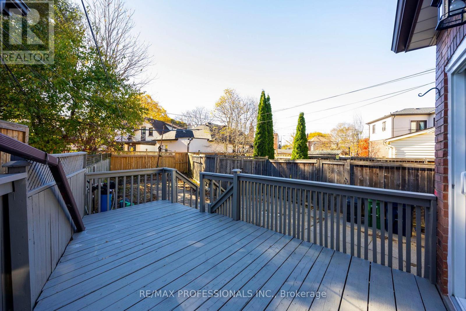 Main - 470 Donlands Avenue, Toronto, Ontario  M4J 3S5 - Photo 25 - E12573252