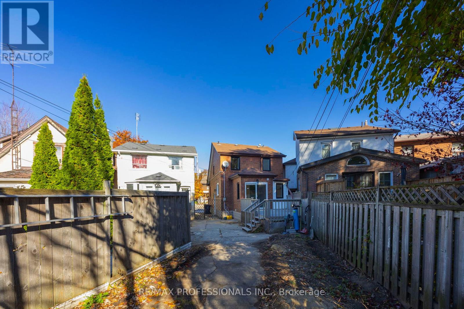 Main - 470 Donlands Avenue, Toronto, Ontario  M4J 3S5 - Photo 28 - E12573252