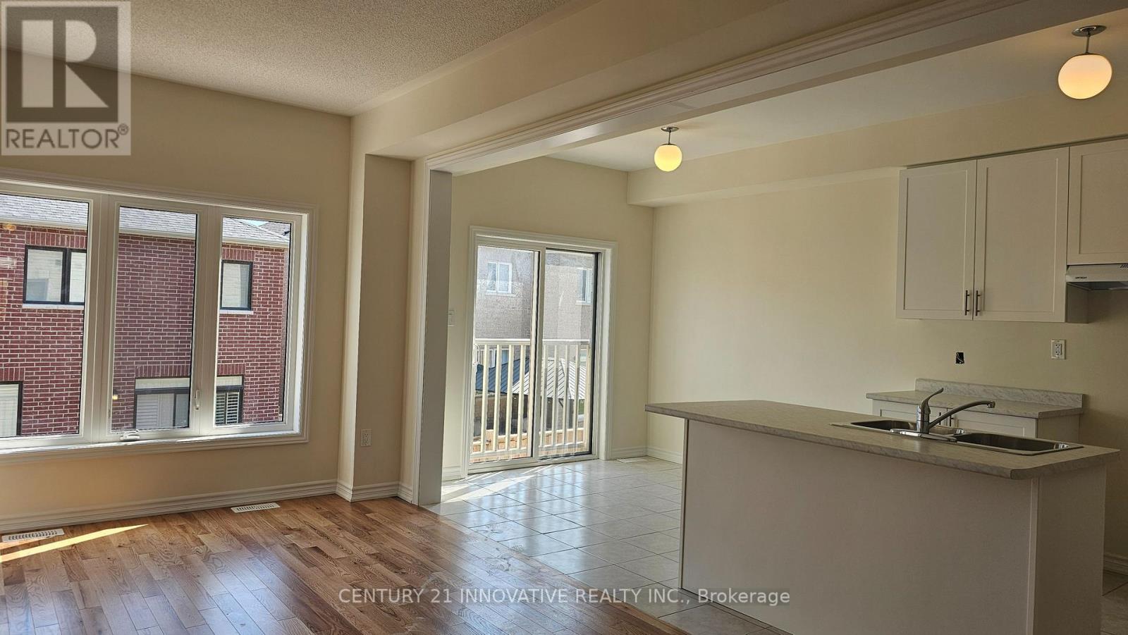 1141 Azalea Avenue, Pickering, Ontario  L1X 2R2 - Photo 4 - E12573322