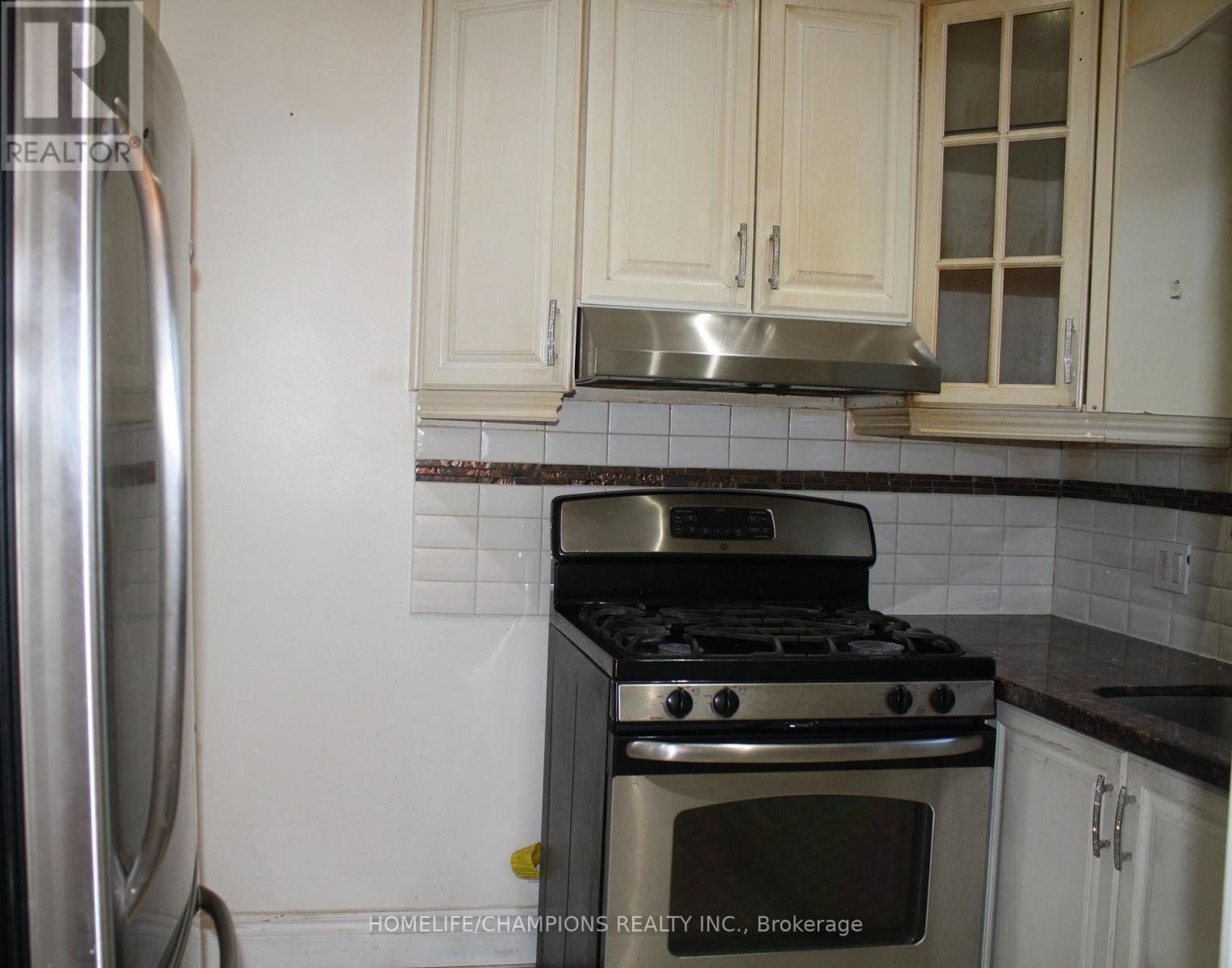 41 Medway Crescent, Toronto, Ontario  M1P 3T7 - Photo 10 - E12573330