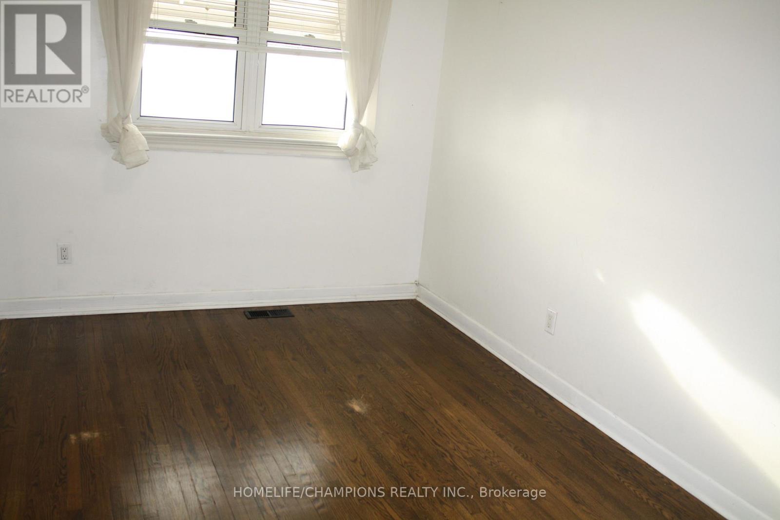 41 Medway Crescent, Toronto, Ontario  M1P 3T7 - Photo 14 - E12573330