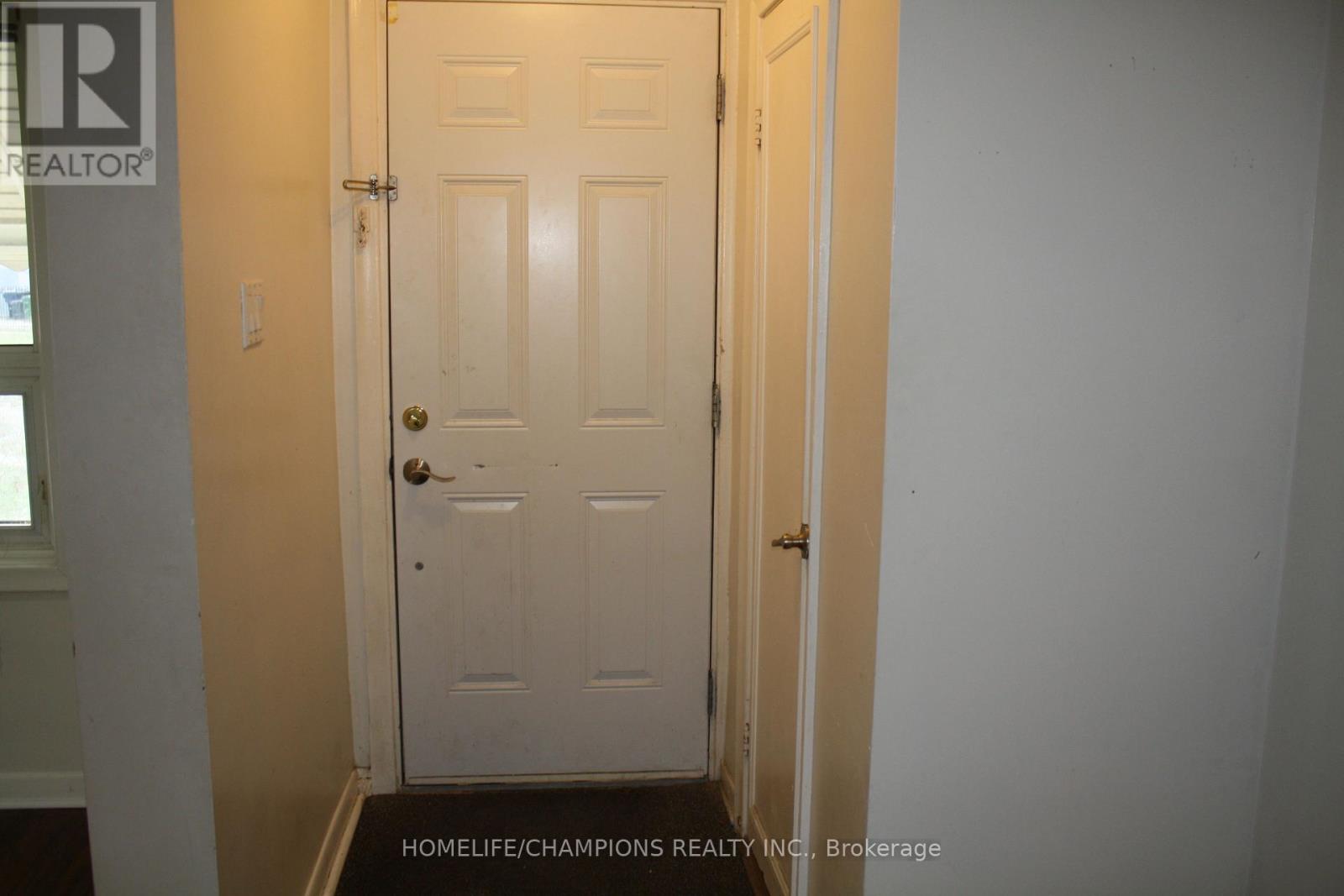 41 Medway Crescent, Toronto, Ontario  M1P 3T7 - Photo 5 - E12573330