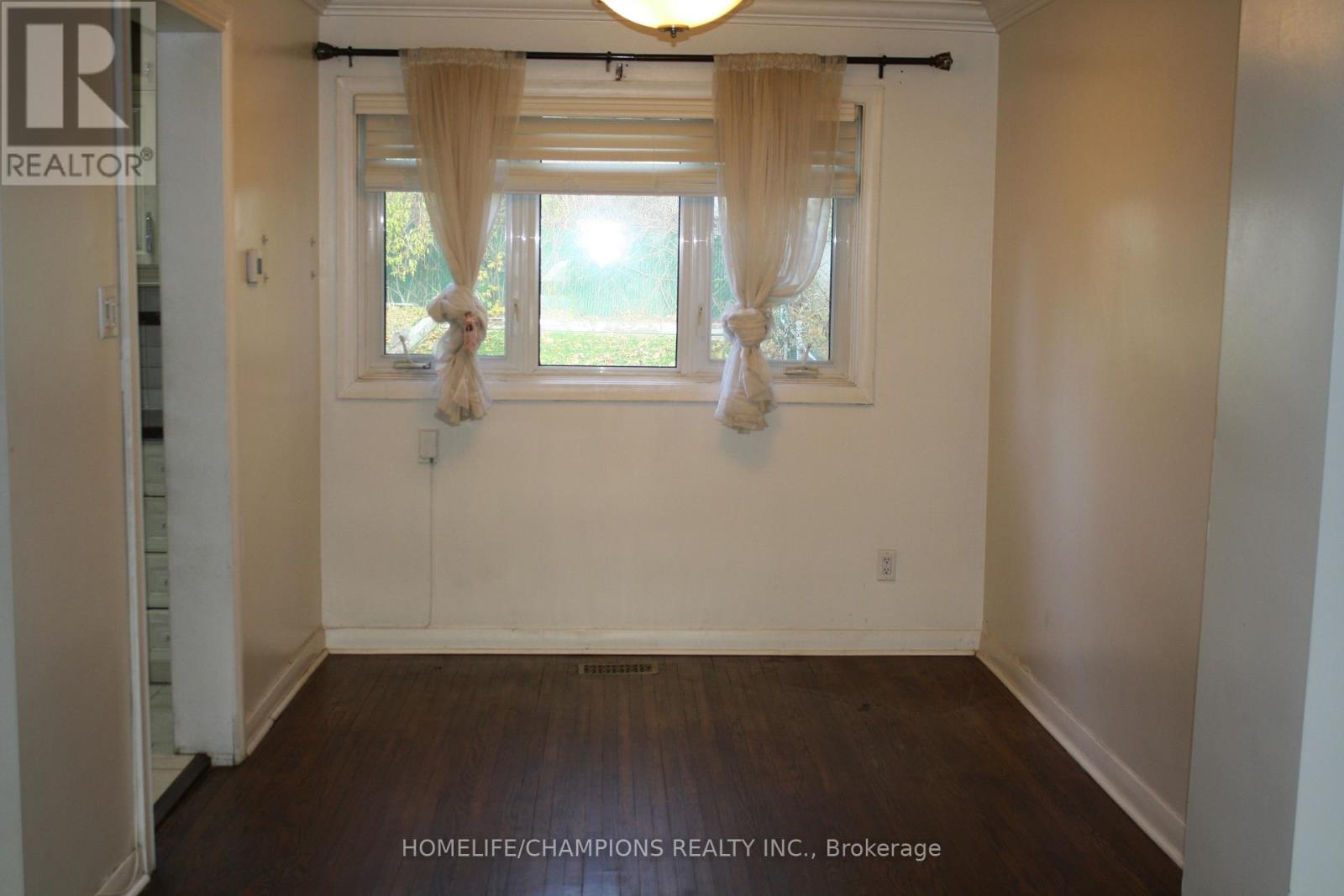 41 Medway Crescent, Toronto, Ontario  M1P 3T7 - Photo 7 - E12573330