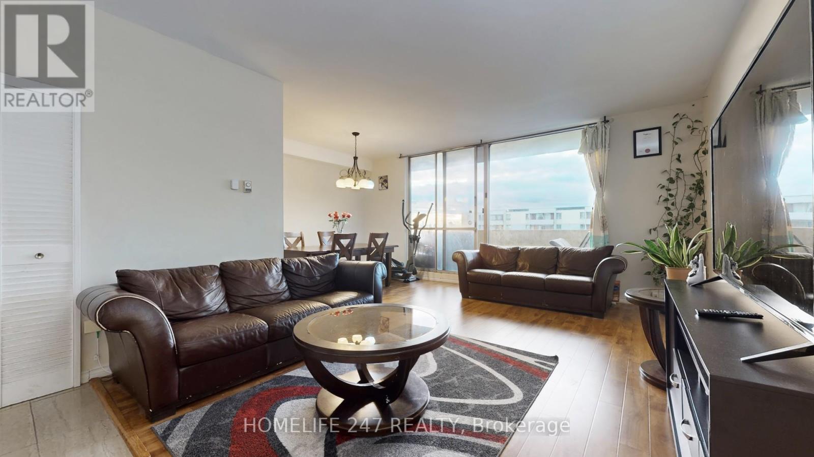 Ph 04 - 5 Massey Square, Toronto, Ontario  M4C 5L6 - Photo 11 - E12573350