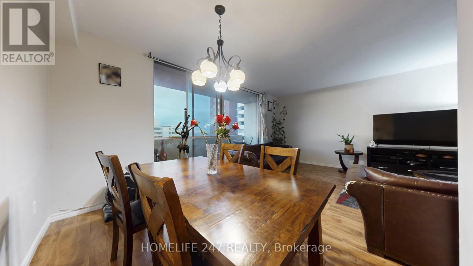 Ph 04 - 5 Massey Square, Toronto, Ontario  M4C 5L6 - Photo 18 - E12573350