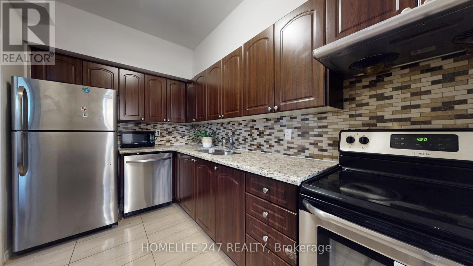 Ph 04 - 5 Massey Square, Toronto, Ontario  M4C 5L6 - Photo 21 - E12573350