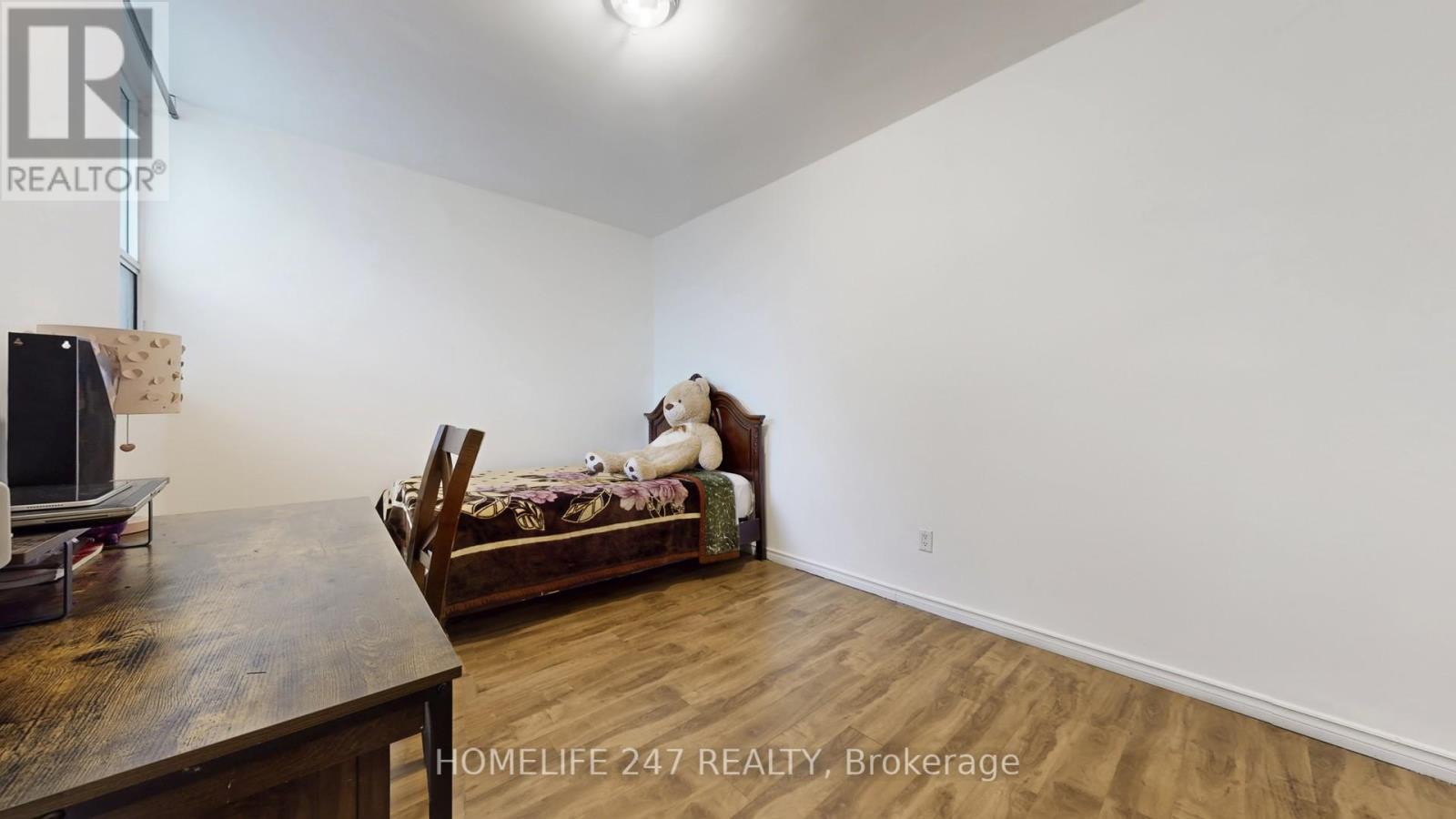 Ph 04 - 5 Massey Square, Toronto, Ontario  M4C 5L6 - Photo 27 - E12573350