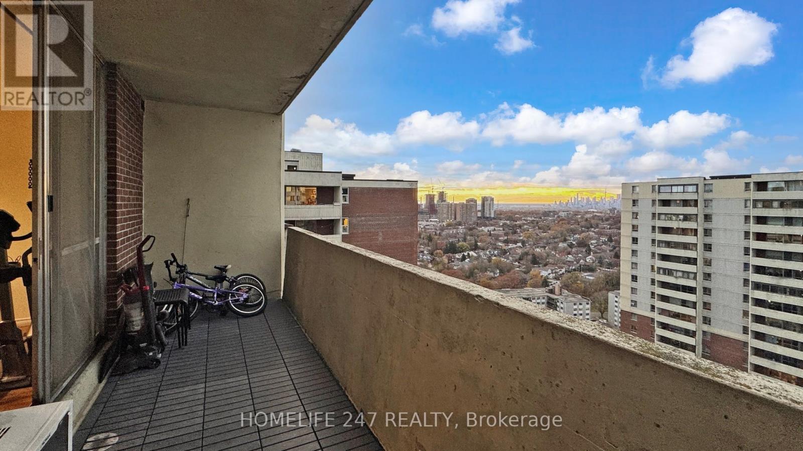 Ph 04 - 5 Massey Square, Toronto, Ontario  M4C 5L6 - Photo 33 - E12573350