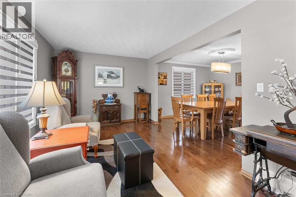 20 Carluccio Crescent, St. Catharines, Ontario  L2M 7V5 - Photo 7 - 40788479