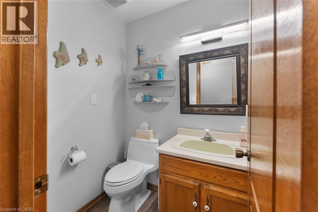 20 Carluccio Crescent, St. Catharines, Ontario  L2M 7V5 - Photo 21 - 40788479