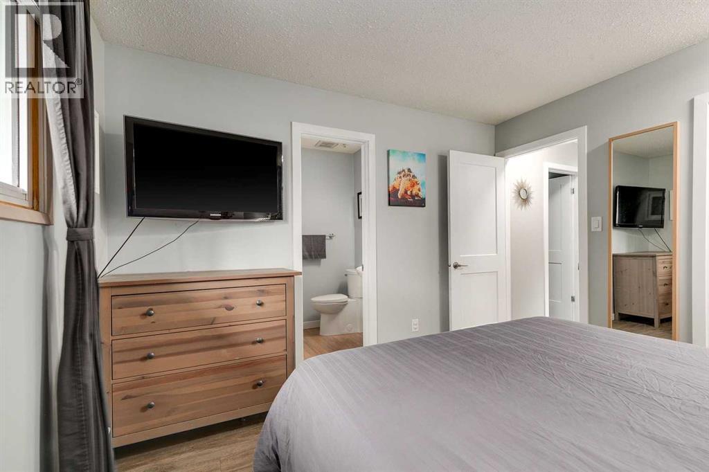 732 Sacramento Place Sw, Calgary, Alberta  T2W 0R5 - Photo 13 - A2267262