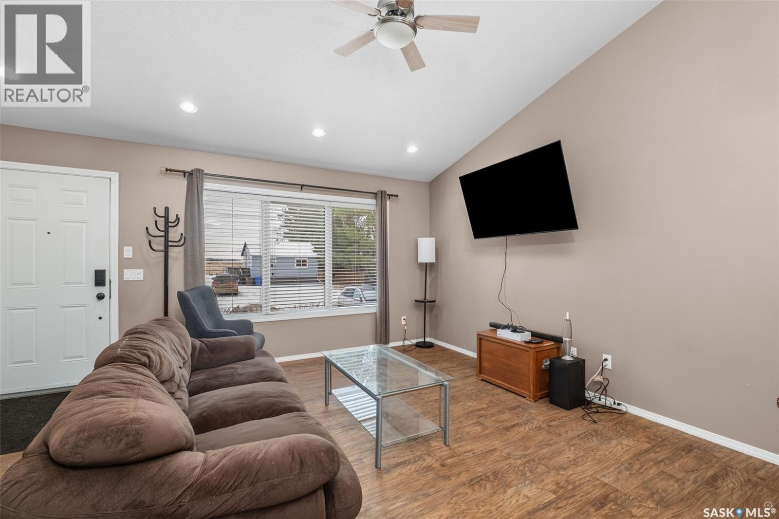 335 Ruttle Avenue, Kinistino, Saskatchewan  S0J 1H0 - Photo 12 - SK024584