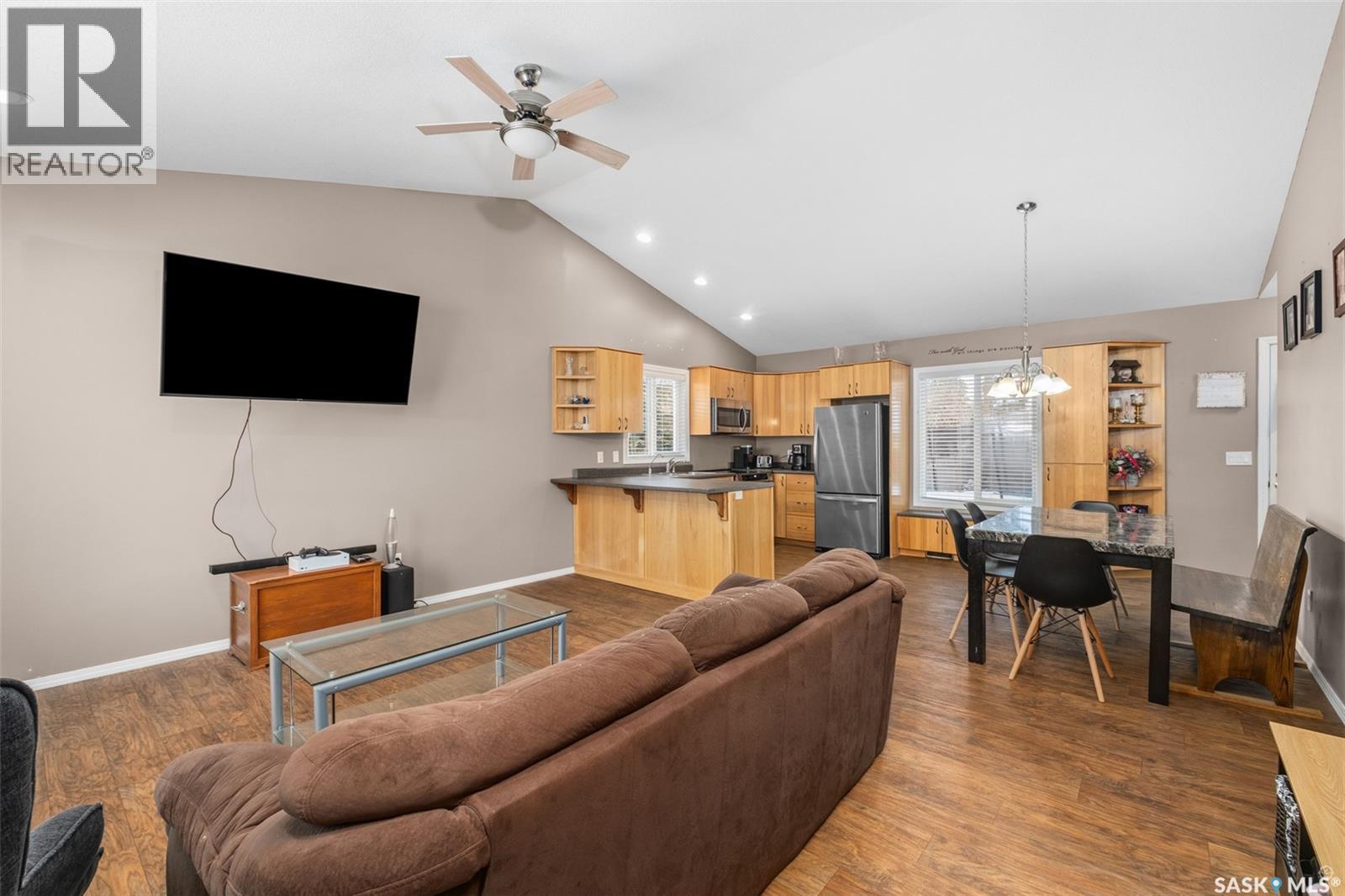 335 Ruttle Avenue, Kinistino, Saskatchewan  S0J 1H0 - Photo 2 - SK024584