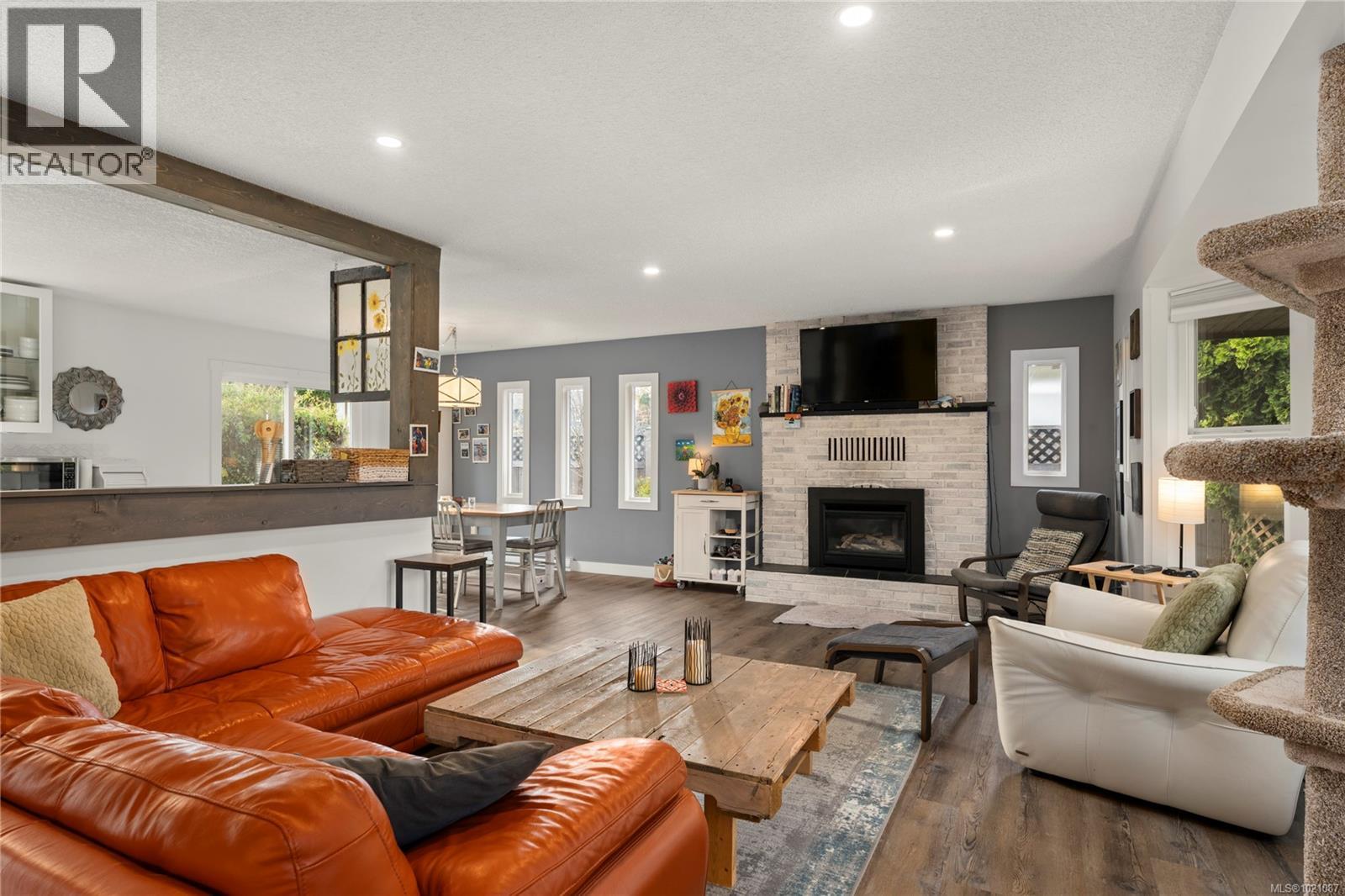 1592 Dalmatian Dr, Parksville, British Columbia  V9P 1Y7 - Photo 4 - 1021087