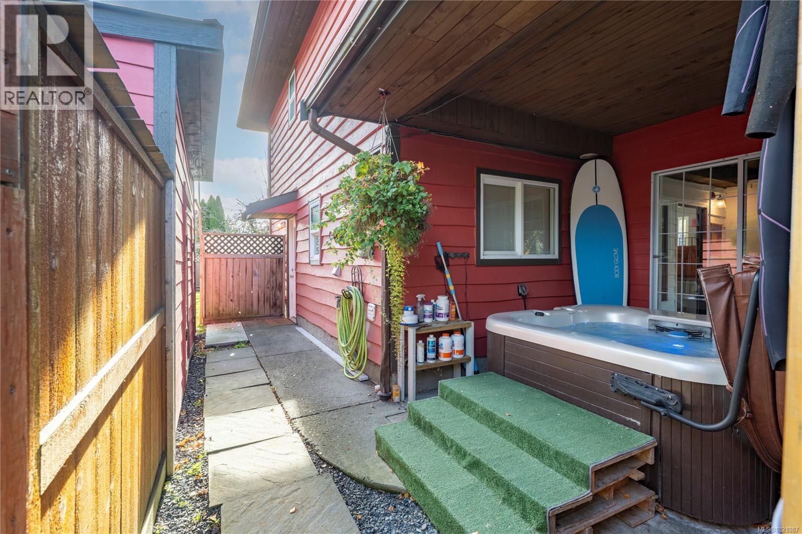 1592 Dalmatian Dr, Parksville, British Columbia  V9P 1Y7 - Photo 9 - 1021087