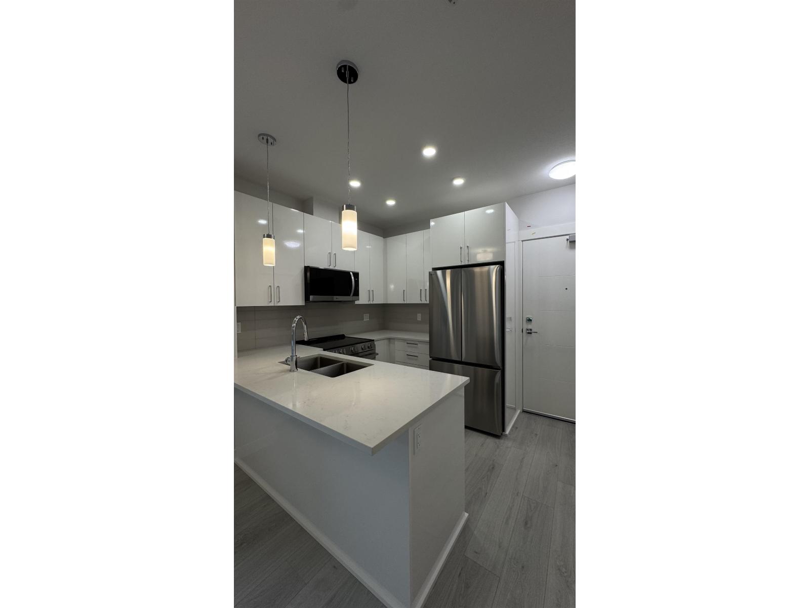 112 33886 Pine Street, Abbotsford, British Columbia V2S 0N9 - Photo 3 - R3069207