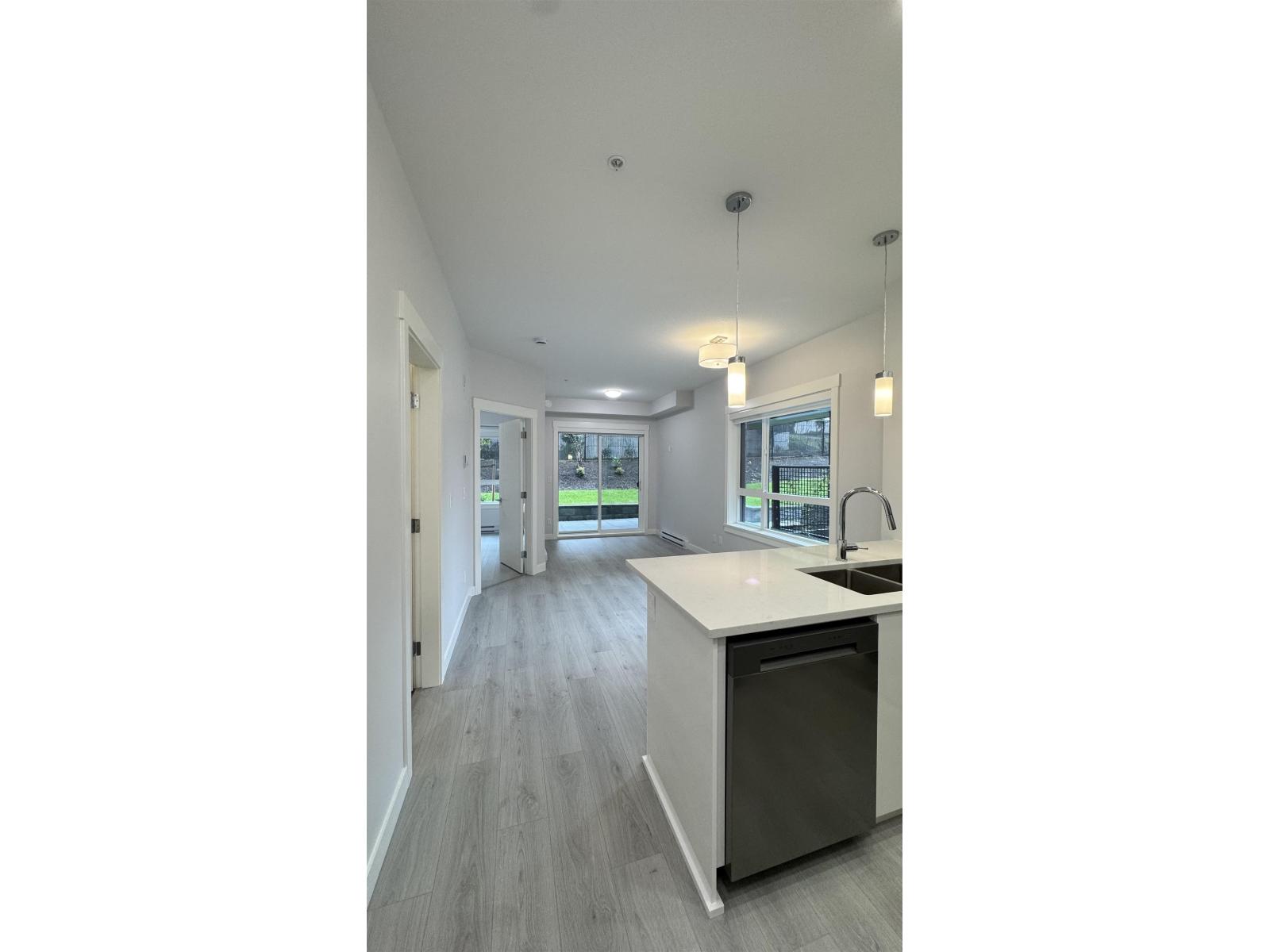 112 33886 Pine Street, Abbotsford, British Columbia V2S 0N9 - Photo 2 - R3069207