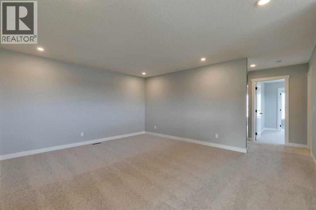 23 Creekstone Green Sw, Calgary, Alberta  T2X 6H6 - Photo 17 - A2268878