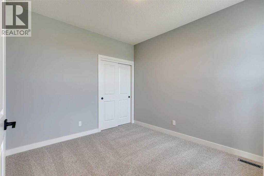 23 Creekstone Green Sw, Calgary, Alberta  T2X 6H6 - Photo 26 - A2268878