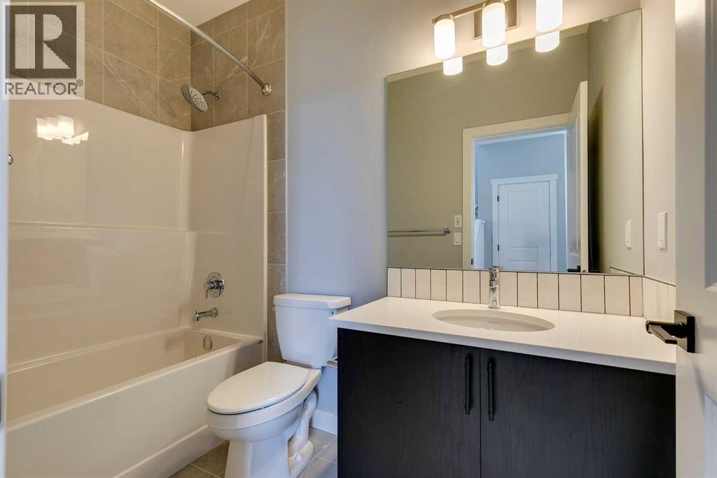 23 Creekstone Green Sw, Calgary, Alberta  T2X 6H6 - Photo 27 - A2268878