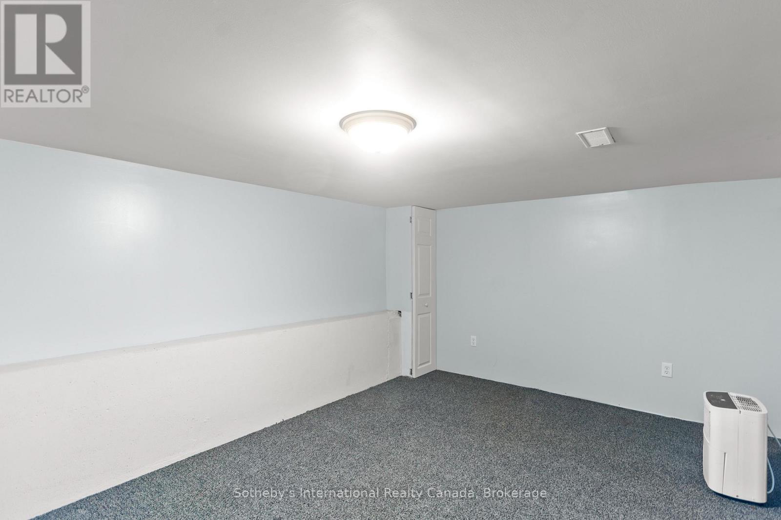 659 Victoria Street, Midland, Ontario  L4R 1A8 - Photo 14 - S12222561