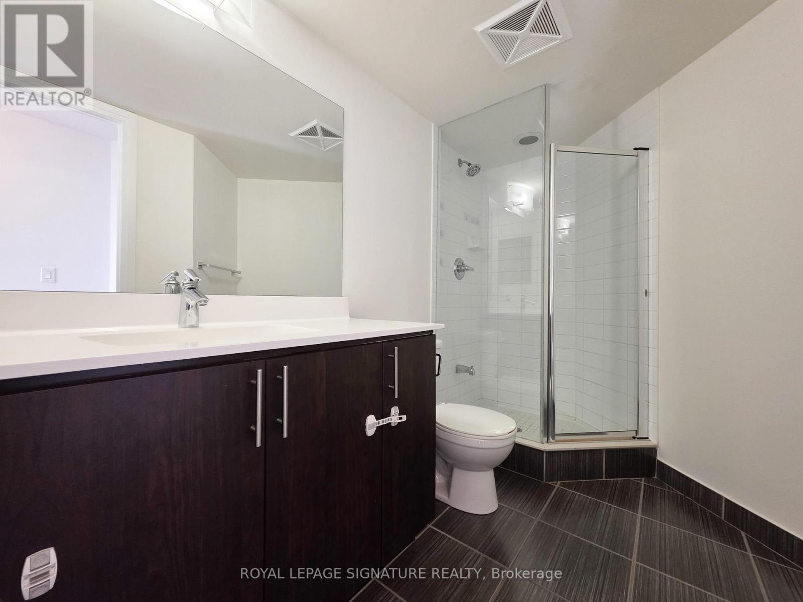 411 - 1060 Sheppard Avenue W, Toronto, Ontario  M3J 0G7 - Photo 16 - W12573244
