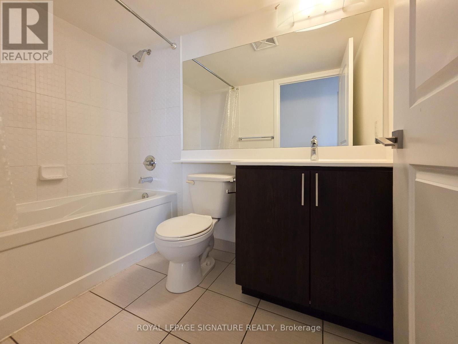 411 - 1060 Sheppard Avenue W, Toronto, Ontario  M3J 0G7 - Photo 17 - W12573244