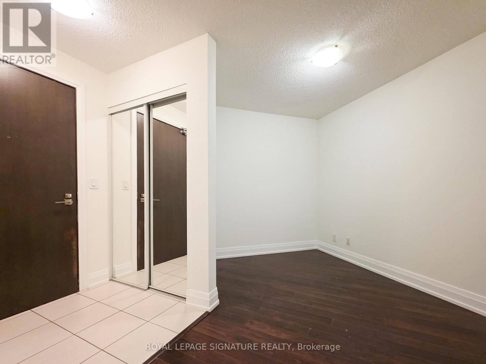 411 - 1060 Sheppard Avenue W, Toronto, Ontario  M3J 0G7 - Photo 18 - W12573244