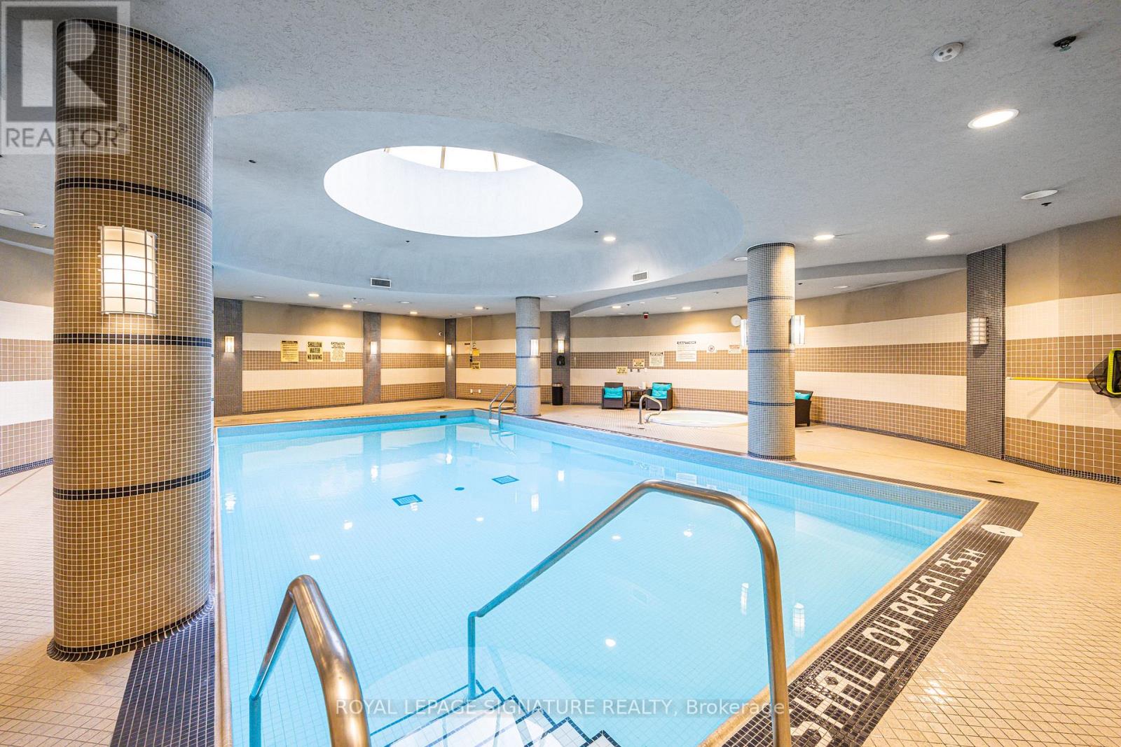 411 - 1060 Sheppard Avenue W, Toronto, Ontario  M3J 0G7 - Photo 22 - W12573244