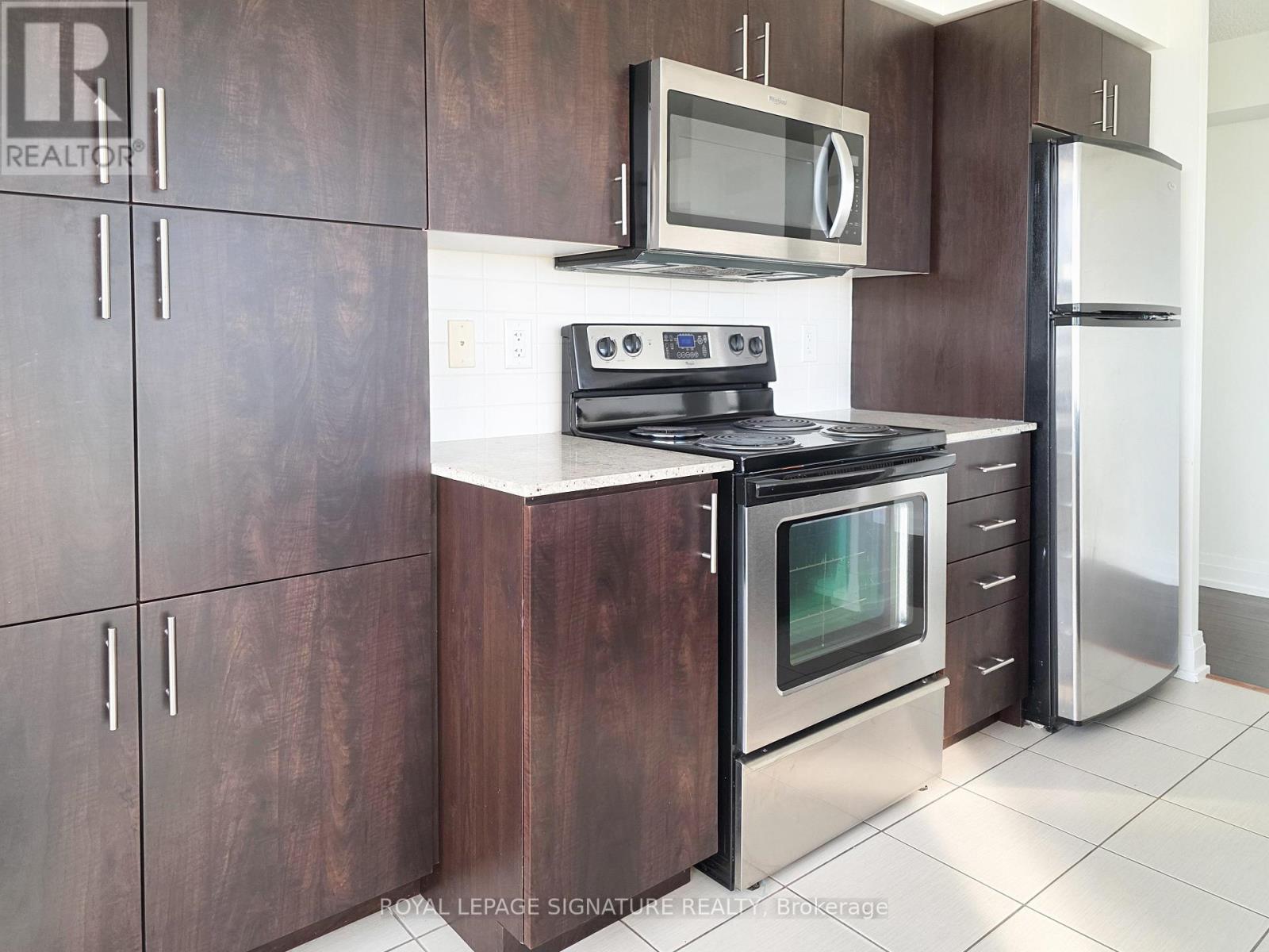 411 - 1060 Sheppard Avenue W, Toronto, Ontario  M3J 0G7 - Photo 9 - W12573244