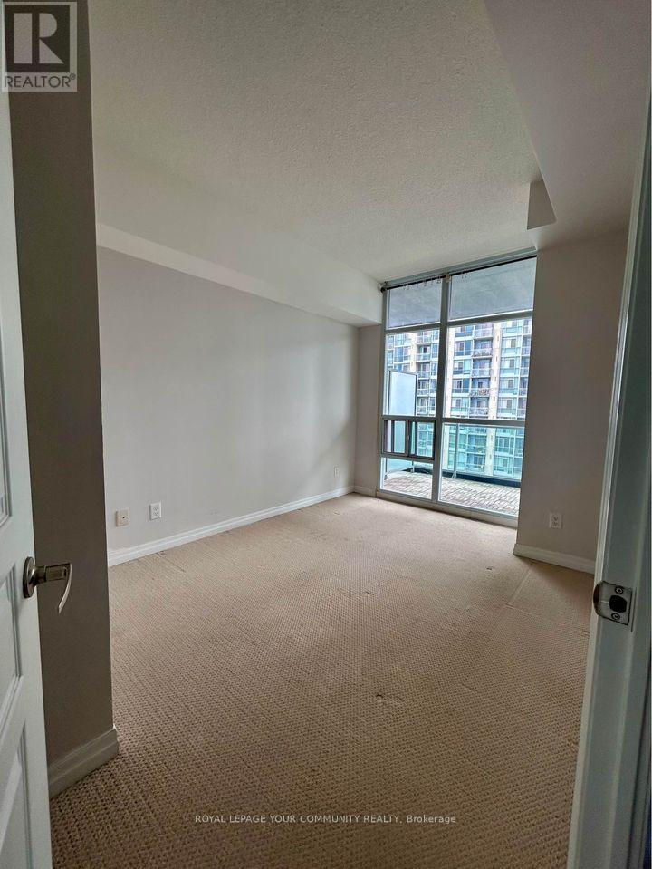 2511 - 223 Webb Drive, Mississauga, Ontario  L5B 0E8 - Photo 8 - W12573256