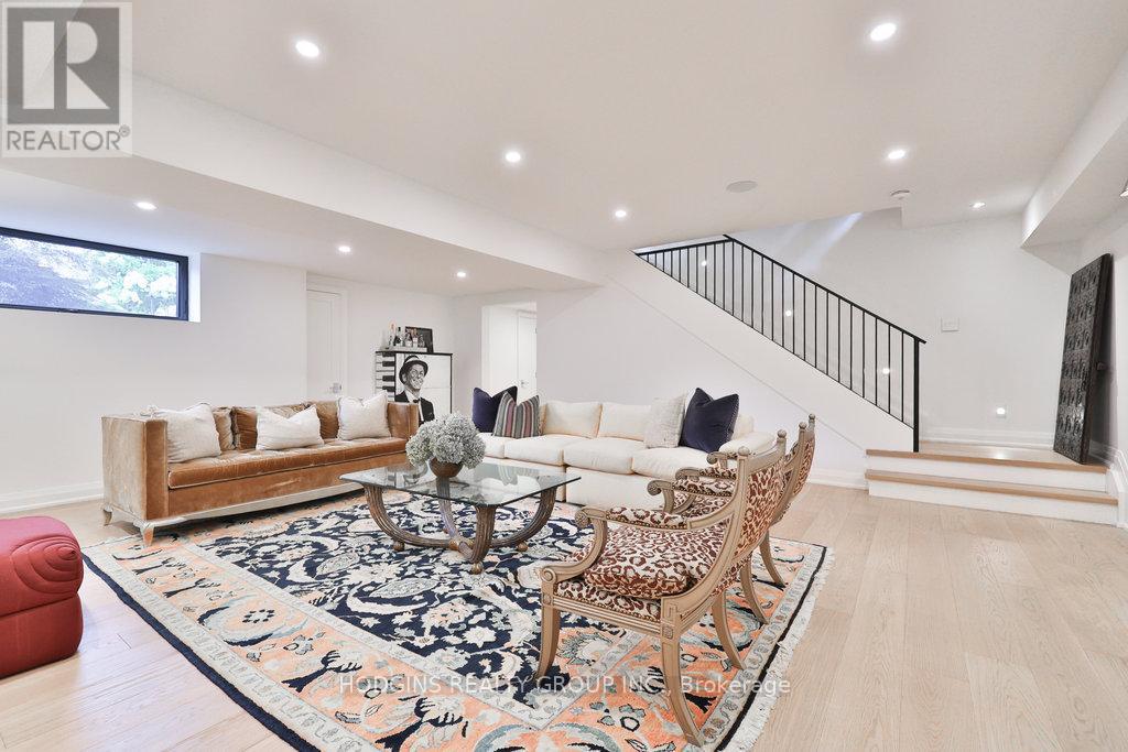 238 Mineola Road W, Mississauga, Ontario  L5G 2C9 - Photo 40 - W12573258